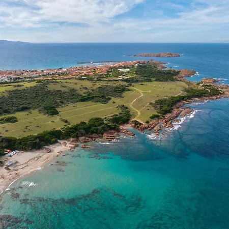 With Swimming-pool In Isola Rossa, Just About 2 Km From The La Marinedda 4*