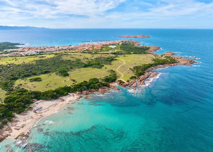 With Swimming-pool In Isola Rossa, Just About 2 Km From The La Marinedda 4*